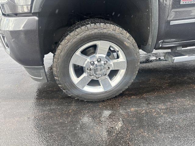 used 2016 GMC Sierra 2500 car, priced at $32,500