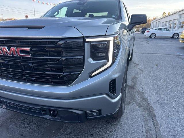 new 2025 GMC Sierra 1500 car, priced at $54,277