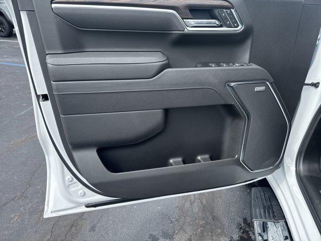 new 2025 GMC Sierra 1500 car, priced at $57,319