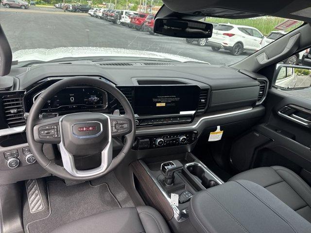 new 2025 GMC Sierra 1500 car, priced at $57,319