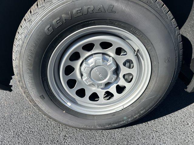 new 2026 GMC Sierra 1500 car, priced at $41,681