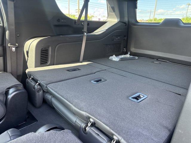 new 2025 GMC Yukon XL car