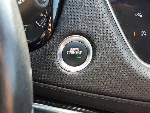 used 2022 Cadillac XT5 car, priced at $30,300