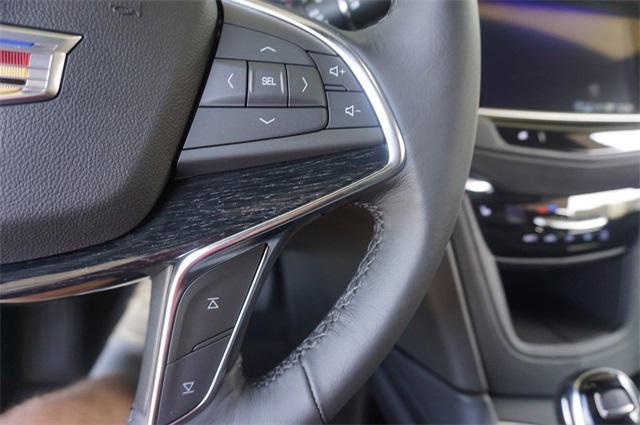 used 2022 Cadillac XT5 car, priced at $32,000