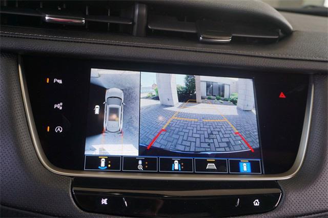 used 2022 Cadillac XT5 car, priced at $32,000