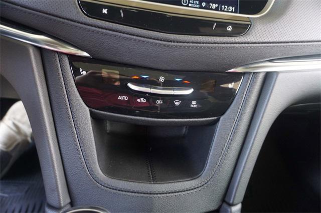 used 2022 Cadillac XT5 car, priced at $32,000