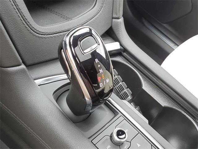 new 2025 Cadillac XT5 car, priced at $64,490