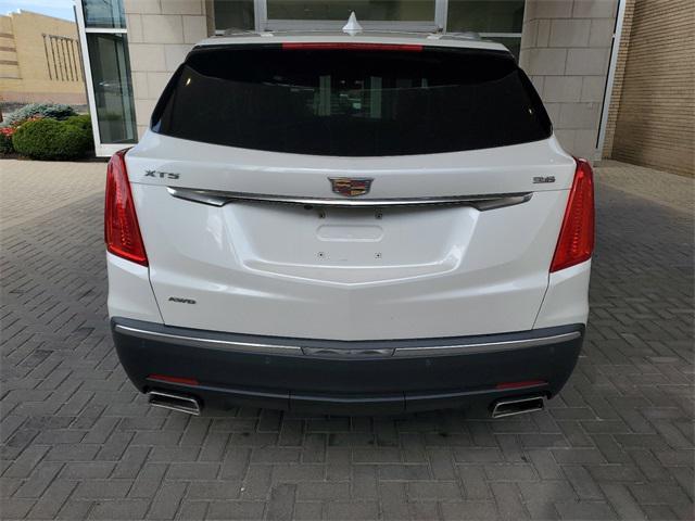 used 2017 Cadillac XT5 car, priced at $21,429