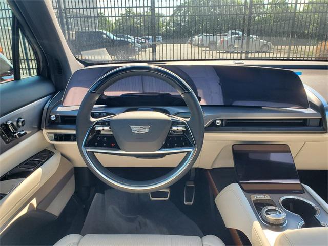 new 2026 Cadillac VISTIQ car, priced at $82,610