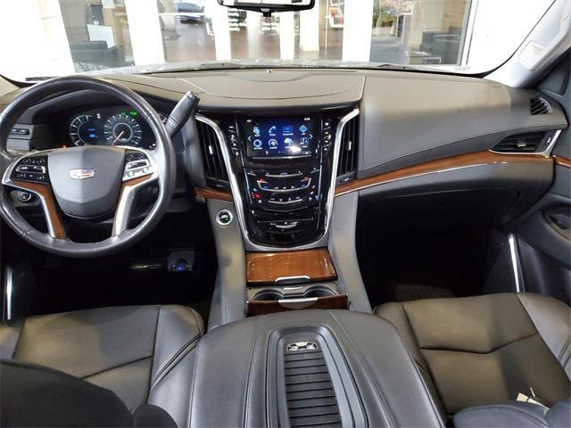 used 2019 Cadillac Escalade ESV car, priced at $35,244