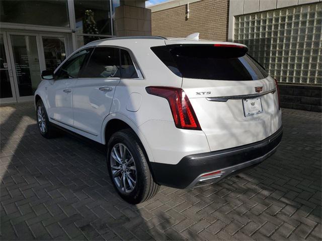 used 2021 Cadillac XT5 car, priced at $31,998