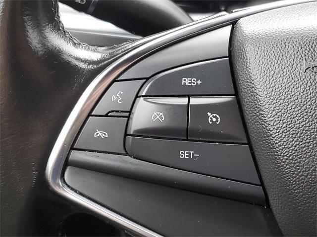 used 2022 Cadillac XT5 car, priced at $27,300