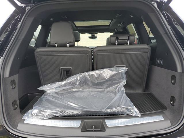 new 2025 Cadillac XT6 car, priced at $68,209