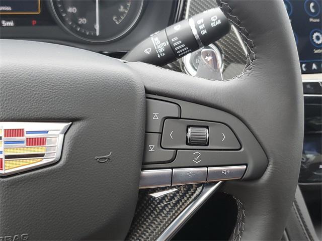 new 2025 Cadillac XT6 car, priced at $68,209