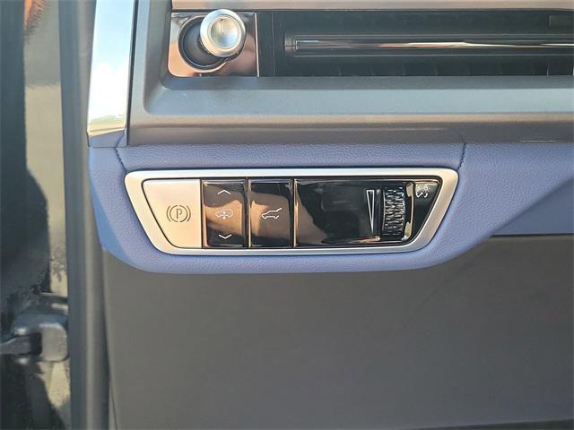 new 2026 Cadillac VISTIQ car, priced at $94,610