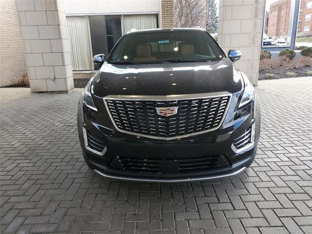 new 2025 Cadillac XT5 car, priced at $60,334