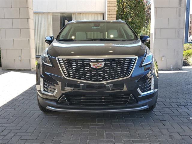 new 2025 Cadillac XT5 car, priced at $56,560