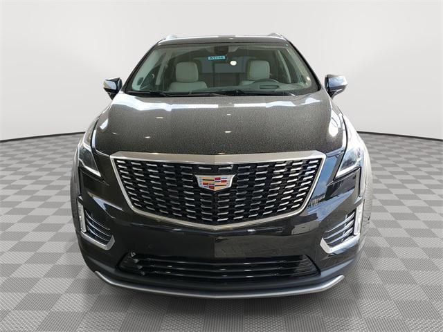 new 2025 Cadillac XT5 car, priced at $58,824