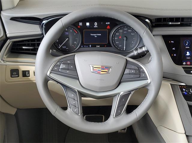 new 2025 Cadillac XT5 car, priced at $58,824