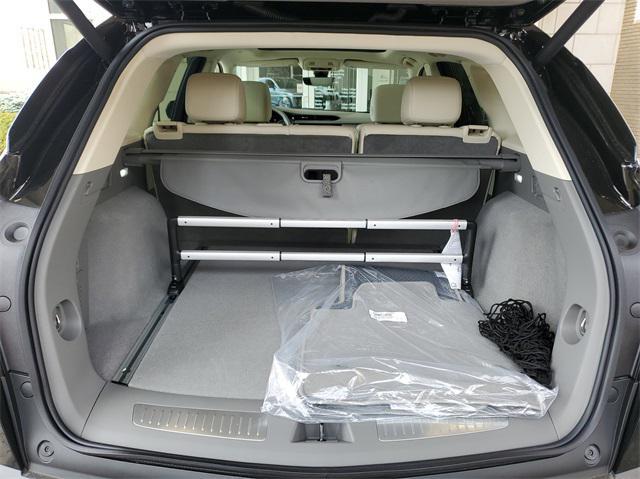 new 2025 Cadillac XT5 car, priced at $58,824