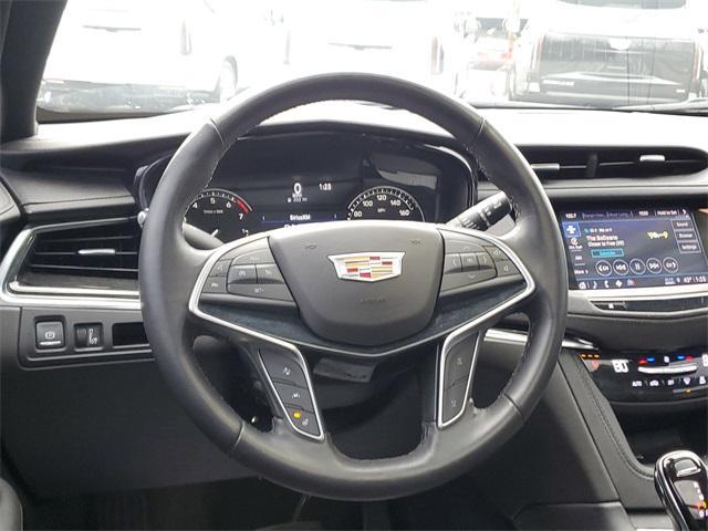 used 2022 Cadillac XT5 car, priced at $29,900