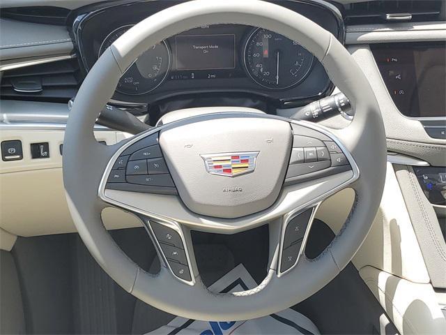 new 2025 Cadillac XT5 car, priced at $59,669