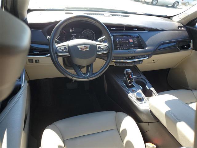 used 2022 Cadillac XT4 car, priced at $28,000