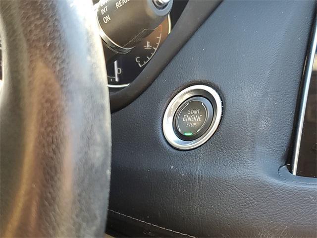 used 2022 Cadillac XT4 car, priced at $28,000