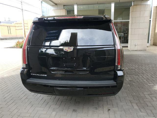 used 2020 Cadillac Escalade ESV car, priced at $53,918