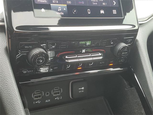 used 2022 Jeep Grand Cherokee car, priced at $33,381