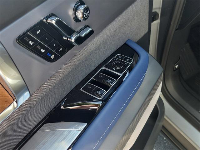 new 2026 Cadillac VISTIQ car, priced at $95,585