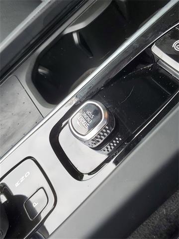 used 2022 Volvo XC60 car, priced at $33,000