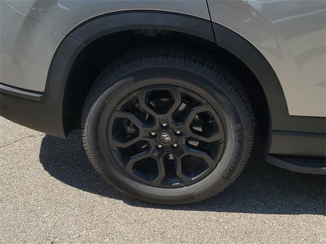 used 2023 Hyundai Santa Fe car, priced at $24,500