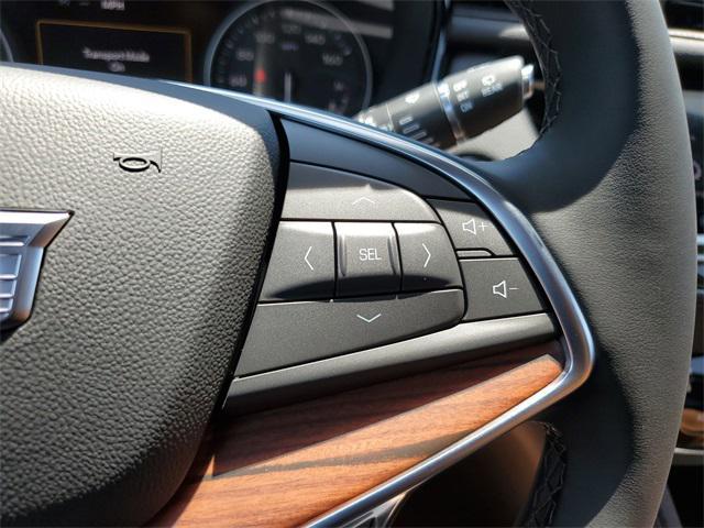 new 2025 Cadillac XT5 car, priced at $60,294