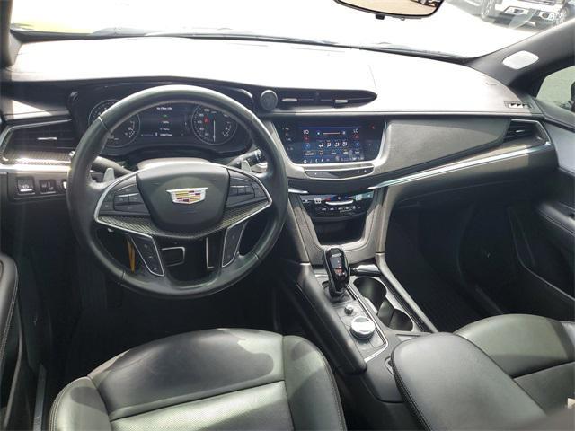 used 2022 Cadillac XT5 car, priced at $38,900