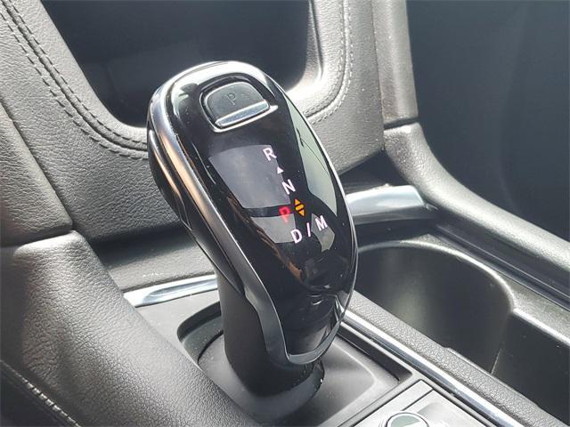used 2022 Cadillac XT5 car, priced at $38,900