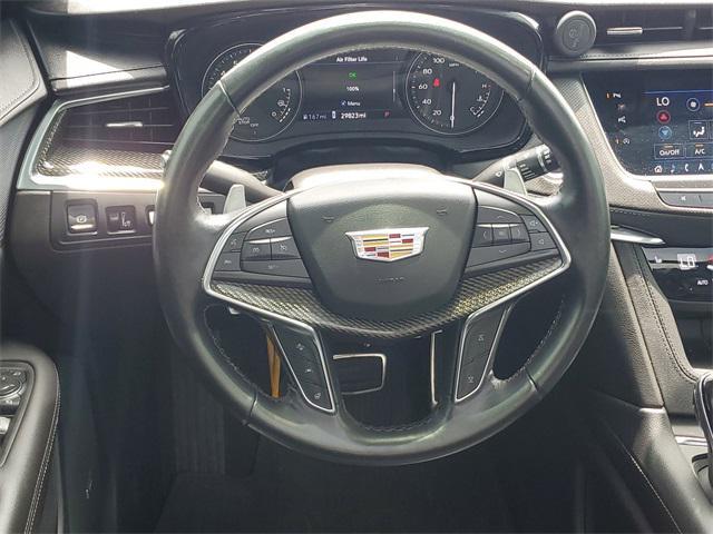 used 2022 Cadillac XT5 car, priced at $38,900