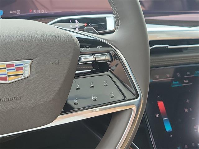 new 2025 Cadillac Escalade ESV car, priced at $117,804