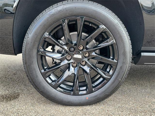 new 2025 Cadillac Escalade ESV car, priced at $117,804