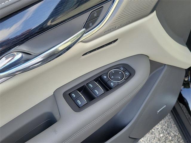 new 2024 Cadillac XT6 car, priced at $69,215