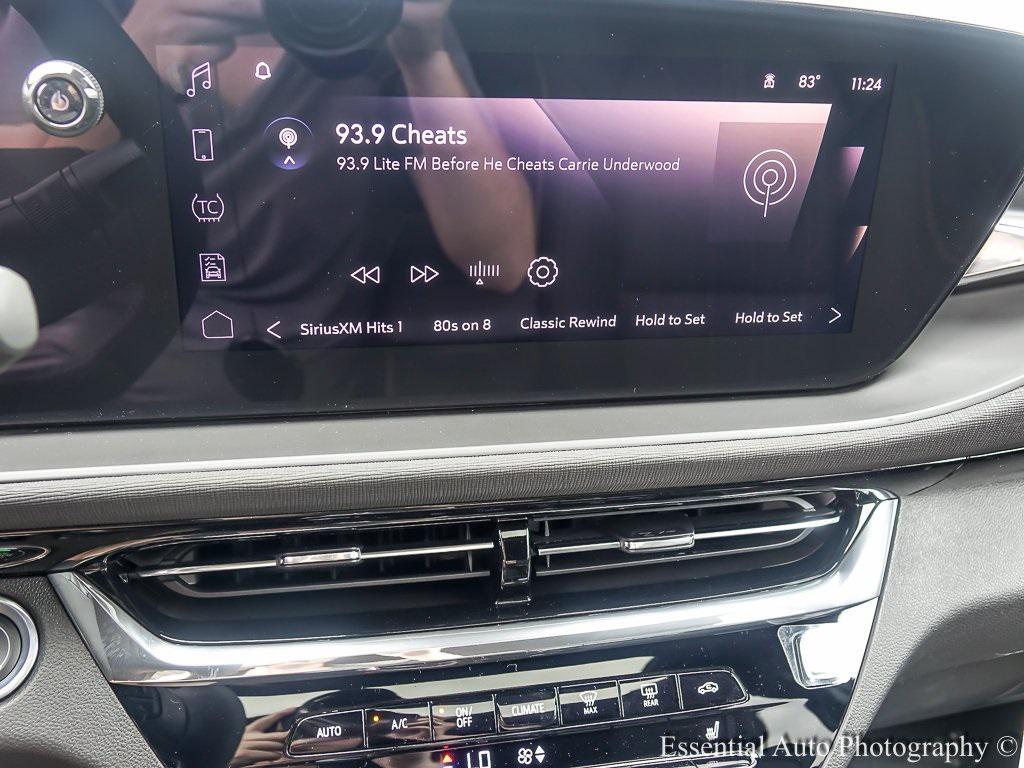 new 2025 Buick Envista car, priced at $27,700