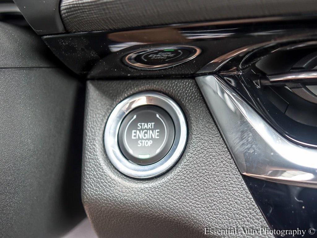 new 2025 Buick Envista car, priced at $27,700