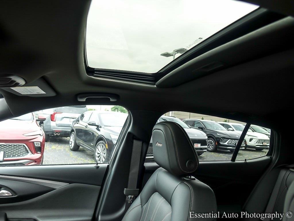 new 2025 Buick Envista car, priced at $27,395