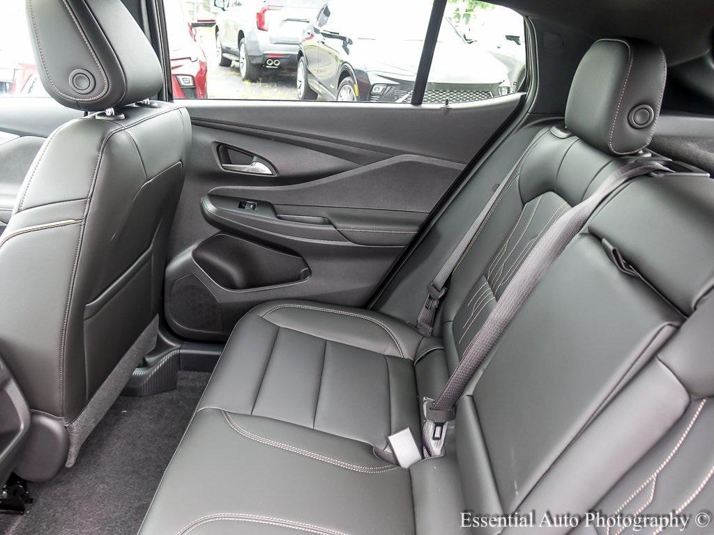 new 2025 Buick Envista car, priced at $27,700