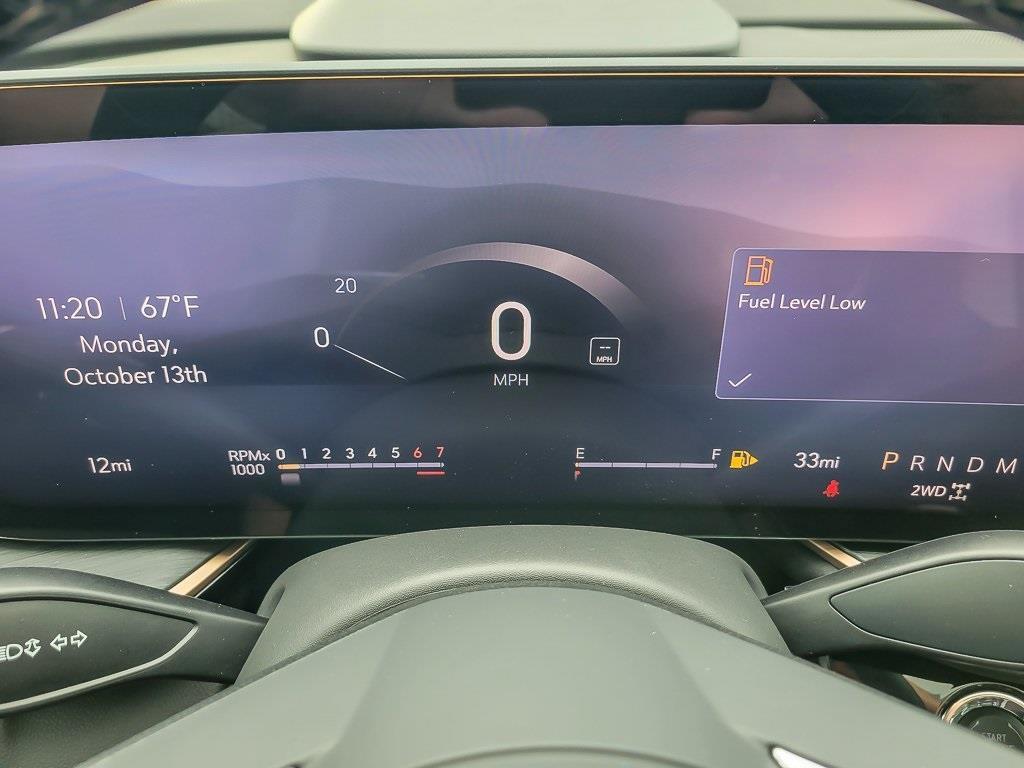 new 2025 Buick Envision car, priced at $39,995