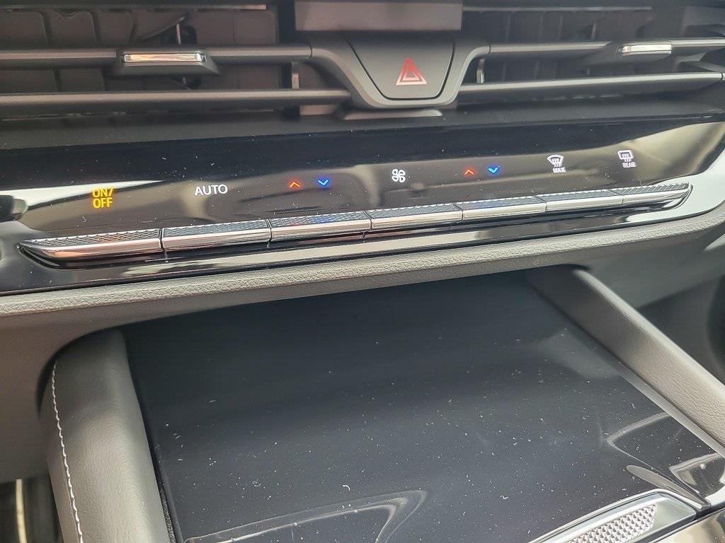 new 2025 Buick Envision car, priced at $39,995