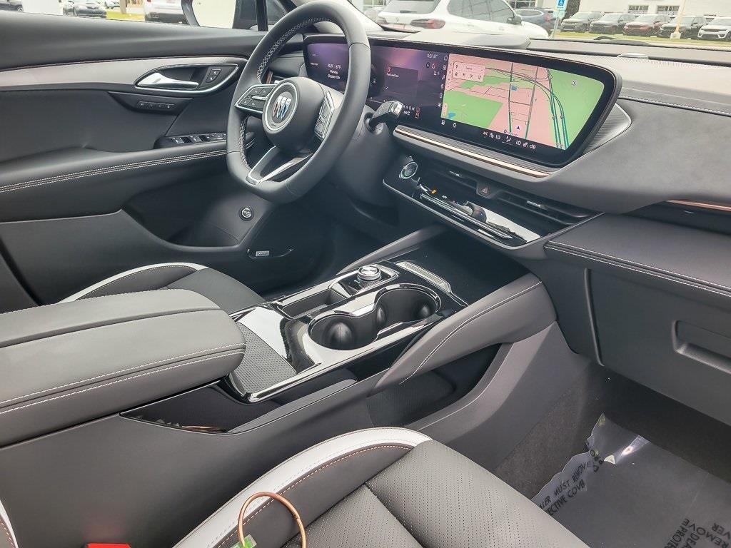 new 2025 Buick Envision car, priced at $39,995