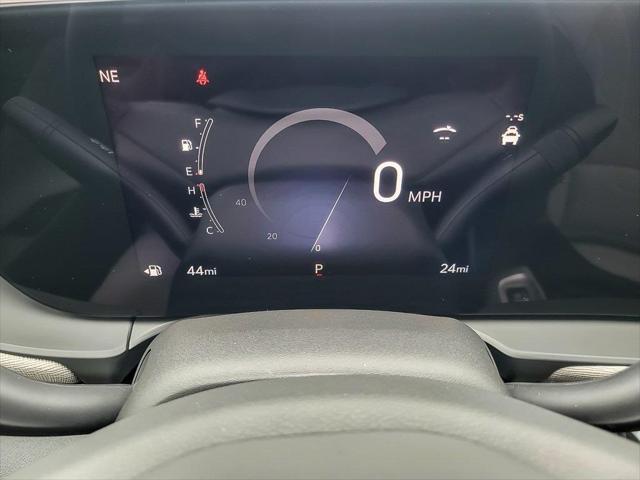 new 2025 Buick Envista car, priced at $30,360