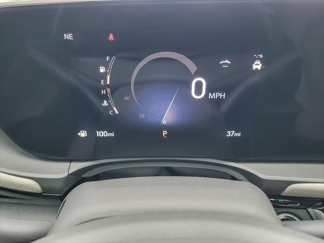 new 2025 Buick Envista car, priced at $30,360