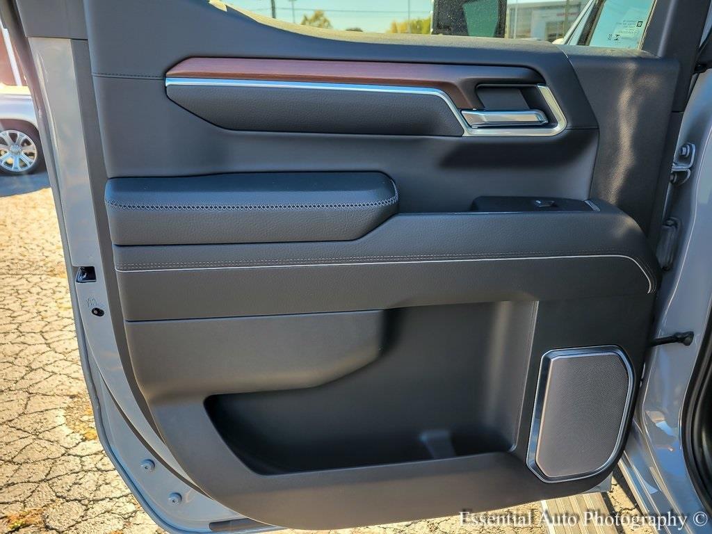 used 2025 GMC Sierra 1500 car, priced at $61,897